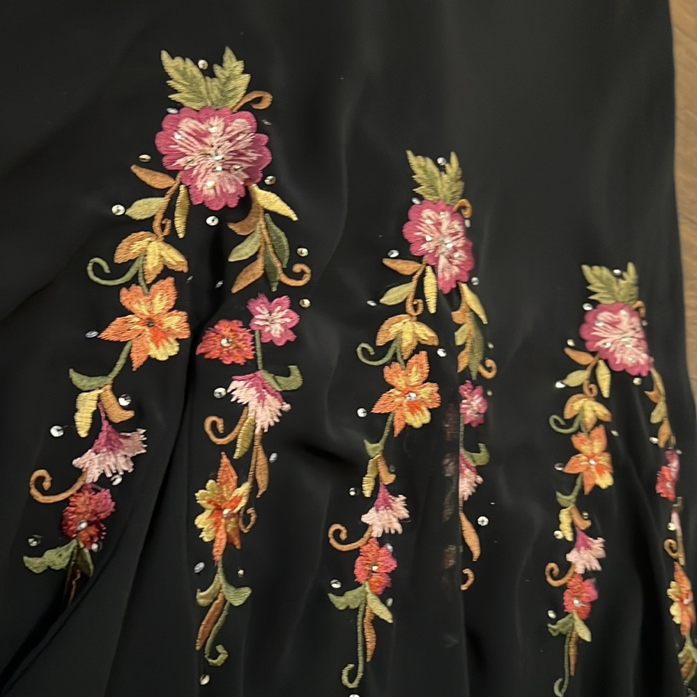 Petite Black and Floral Dress 12P - Picture 3 of 9